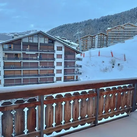 Pleasant Near Slope 南达