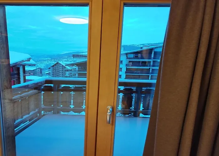 Pleasant Near Slope 公寓 *