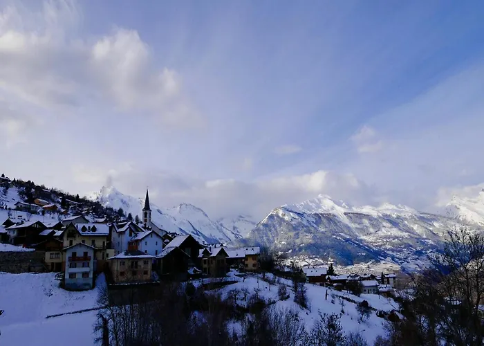 Pleasant Near Slope 公寓 *