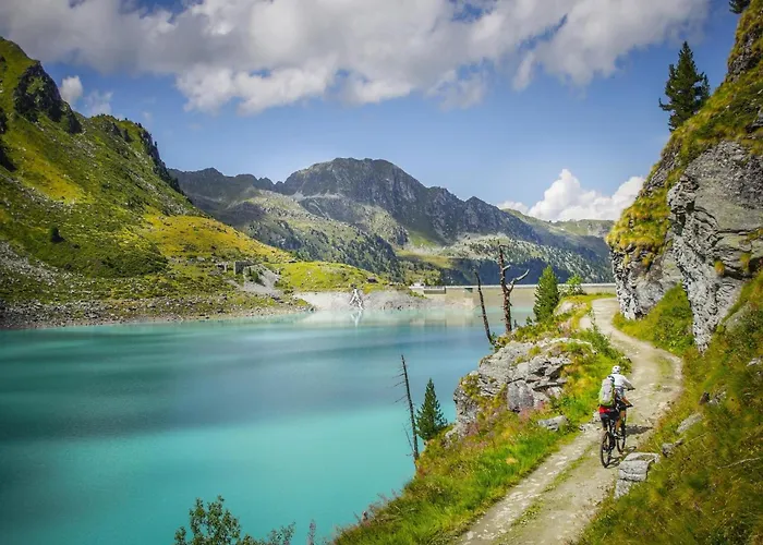 Pleasant Near Slope * 南达