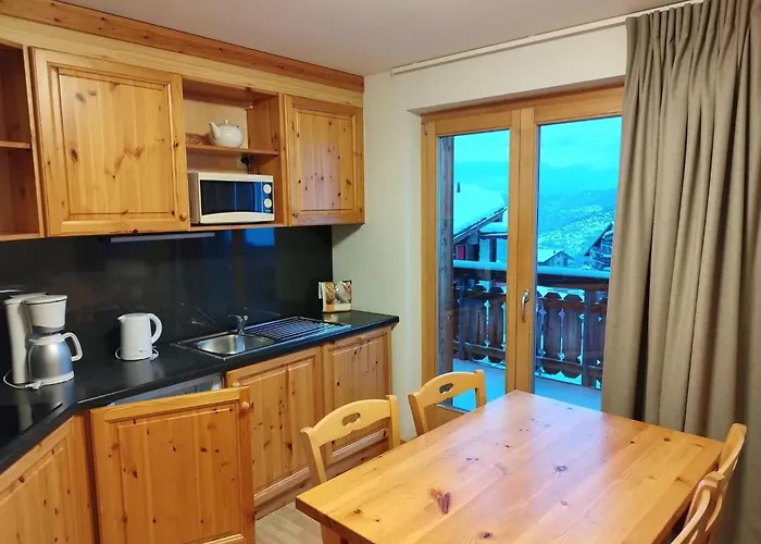 Апартаменты Pleasant Near Slope