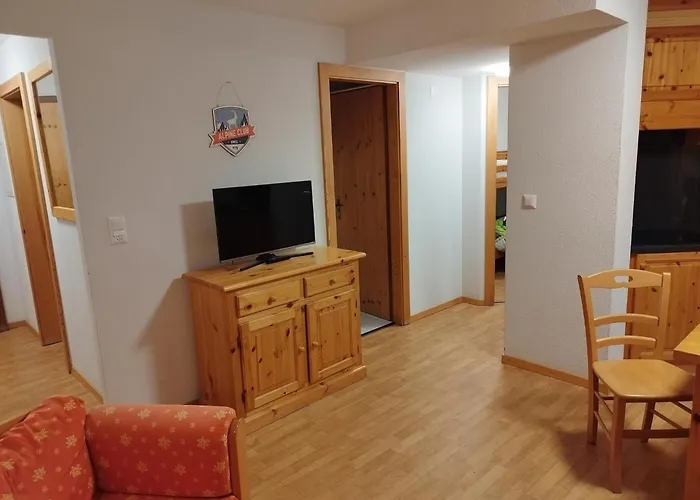 Апартаменты Pleasant Near Slope Нанда
